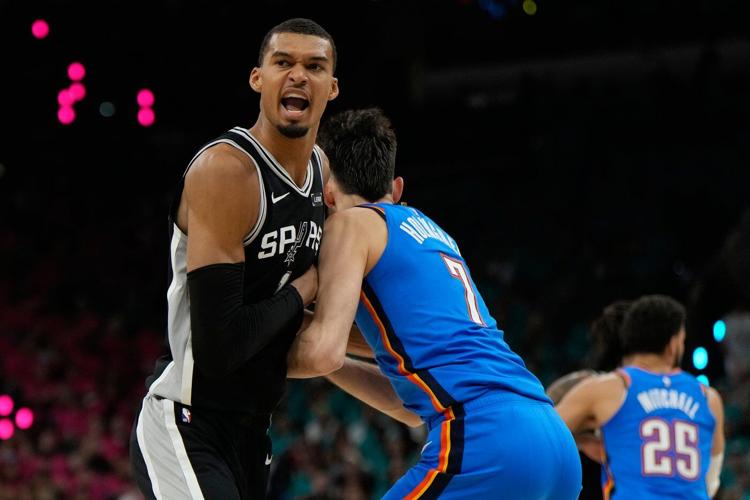 Gilgeous-Alexander, bench propel Thunder past Spurs 123-108 in conference final
