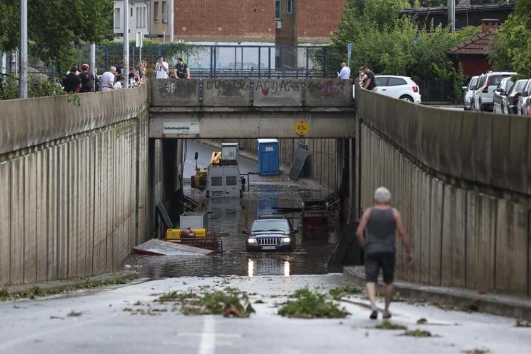 3 people die in Serbia as a second deadly storm rips through the Balkans this week