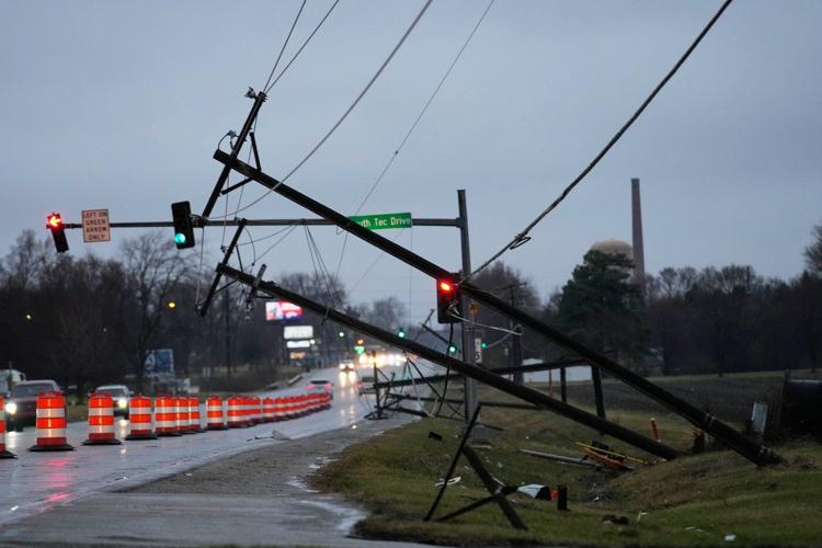 2 killed and homes damaged after tornadoes tear through Illinois and Indiana, more storms moving in