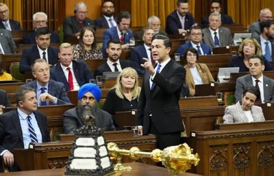 Pierre Poilievre dépose un projet de loi pour lutter contre la crise du logement