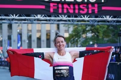 Trevor Hofbauer captures third ɫtv marathon title, Elmore wins women's title