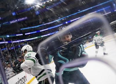 Kraken ride second-period outburst, thump Stars 7-2