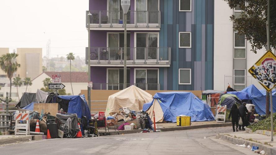 Democrats and advocates criticize Trump's executive order on homelessness
