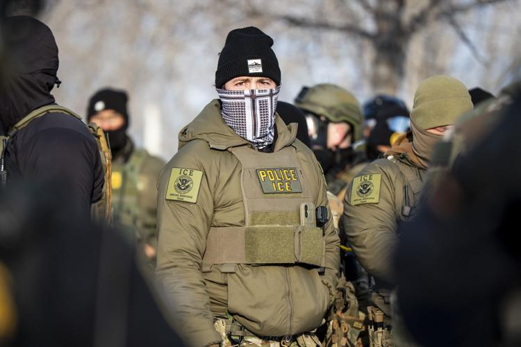 Photo-Gallery-US-Minneapolis-Protests 03