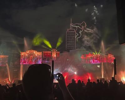 2 Florida tourist spots halt drones in shows following a separate accident that injured a boy