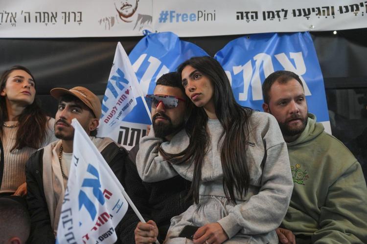 Hamas frees first 2 of 6 Israeli hostages to be released in the latest exchange