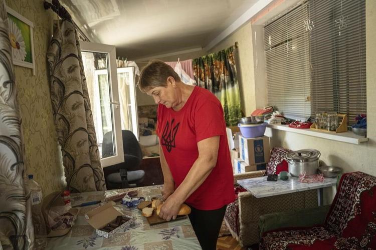 Desperate Ukrainians take long and uncertain journey to escape Russian occupation