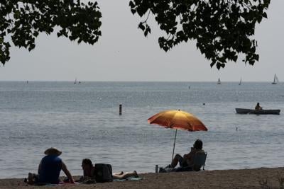  Canada issues heat warning for southern Ontario starting Thursday