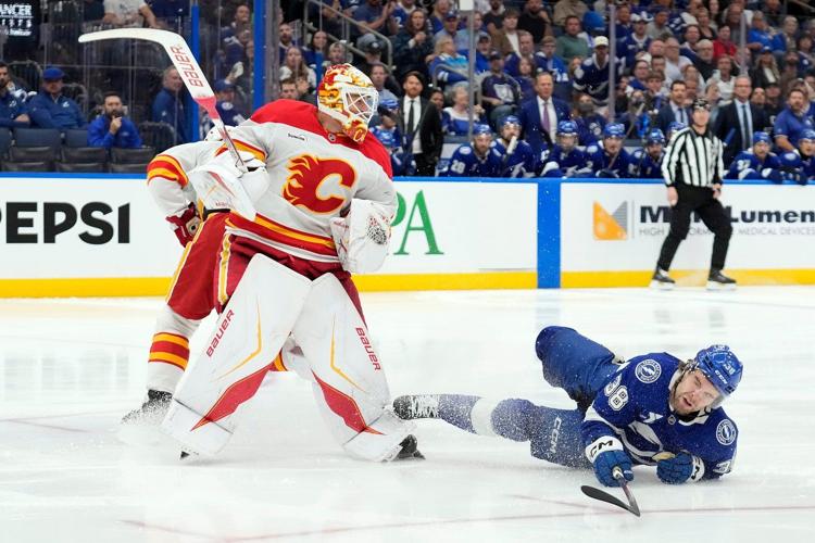 Andrei Vasilevskiy stops 32 shots, Lightning beat Flames 5-1 for 5th straight victory