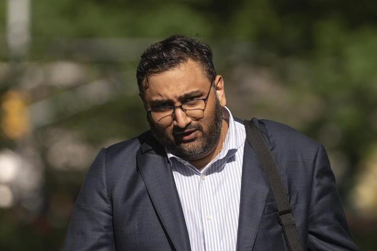 Ozy Media went from buzzy to belly-up. Its founder, Carlos Watson, is now on trial