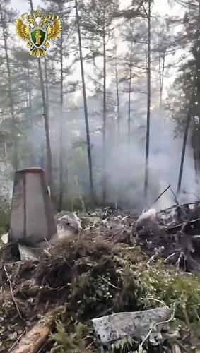 Passenger plane crashes in Russia's Far East, killing all 48 people on board, officials say