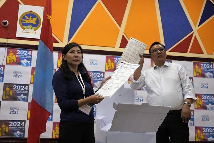 Mongolia's governing party wins only a slim majority in parliamentary election, early results show