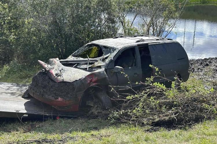 12 years after she vanished, divers believe they have found body of woman in submerged vehicle
