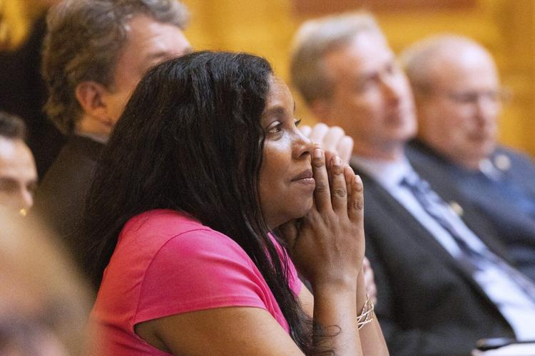 Virginia lawmakers buck Youngkin budget amendments in one-day session