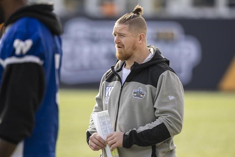 Fajardo throws three touchdowns as Alouettes upset Blue Bombers 28-24 to win Grey Cup