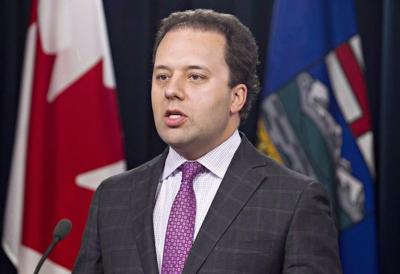 Former justice minister Jonathan Denis cleared of contempt by Alberta's top court