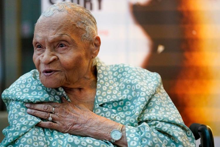 One of the 1921 Tulsa Race Massacre's last survivors, Viola Ford Fletcher, dies at age 111