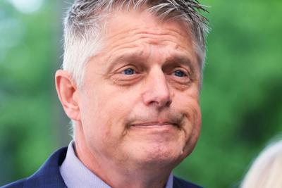 Ex-military leader Edmundson's accuser continues testimony in sexual assault trial