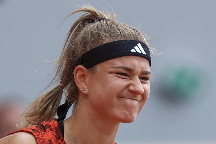 Iga Swiatek beats Karolina Muchova in the French Open final for her 3rd trophy in Paris, 4th Slam
