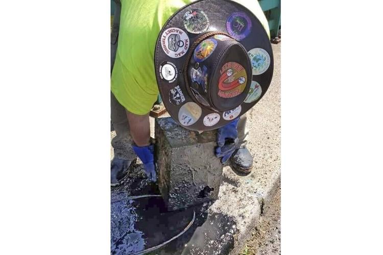 New York magnet fisher catches safe full of soggy $100 bills, he says