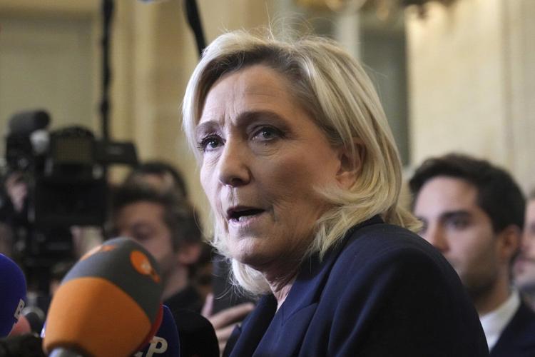 No-confidence vote could topple the French government for the first time since 1962