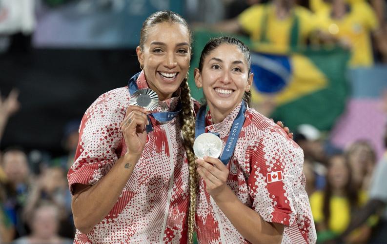 Humana-Paredes, Wilkerson back at Montreal beach volleyball stop after Olympic silver