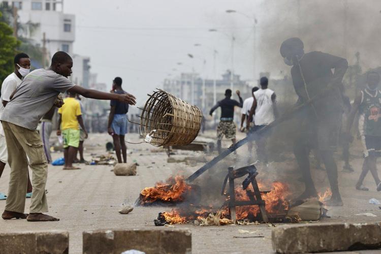 Togo rocked by protests over reforms that could extend President Gnassingbé's rule