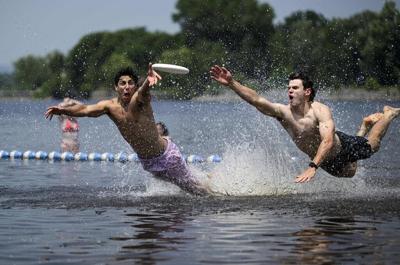 Heat wave and thunderstorms in Eastern Canada as summer begins