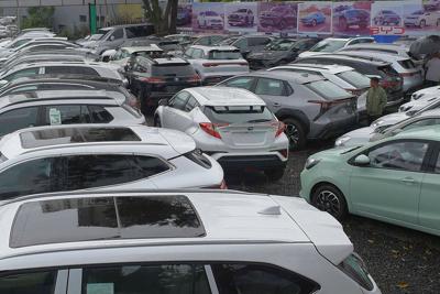Fuel shortages and high prices push adoption of EVs in Africa, led by Ethiopia