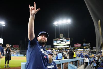 Toronto's Schneider is second in vote for AL manager of year behind Cleveland's Vogt