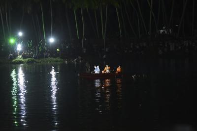 Tourist boat capsizes in southern India; at least 22 dead