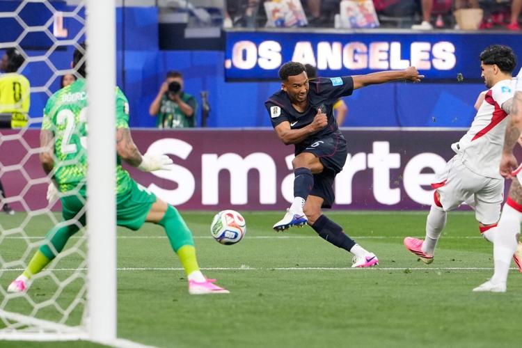 Turkey beats US 3-2 with last-gasp goal as Americans look ahead to World Cup knockout stage