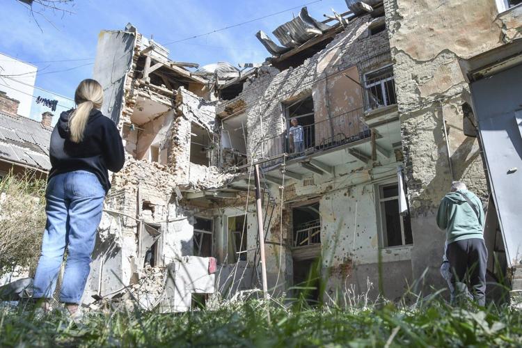 Ukraine's security agency says it killed Russian agents suspected of gunning down its officer