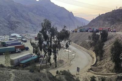 Key trade crossing between Afghanistan and Pakistan reopens after 9 days