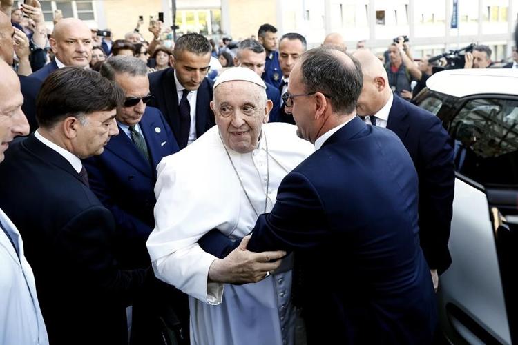Pope Francis leaves Rome hospital 9 days after operation; surgeon says 'he's better than before'