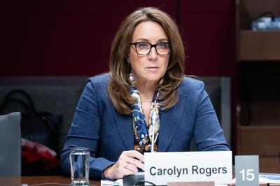 Les Canadiens devraient s'attendre à des taux élevés pour longtemps, prévient la BdC
