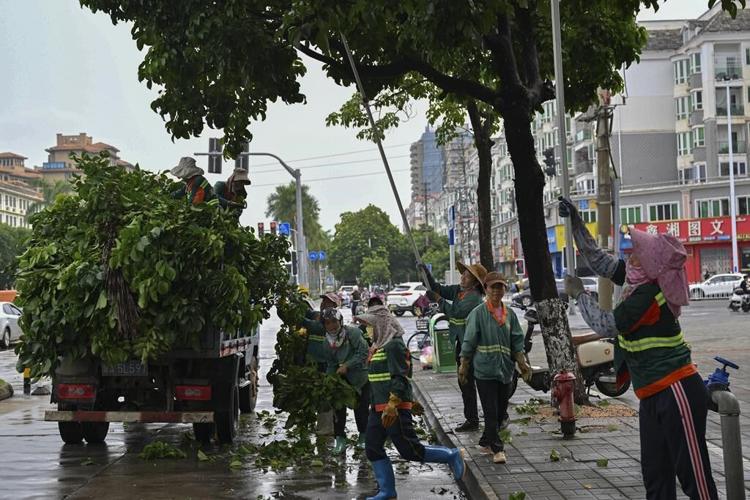 Powerful Typhoon Yagi makes landfall in Chinese island province after it sweeps by Hong Kong