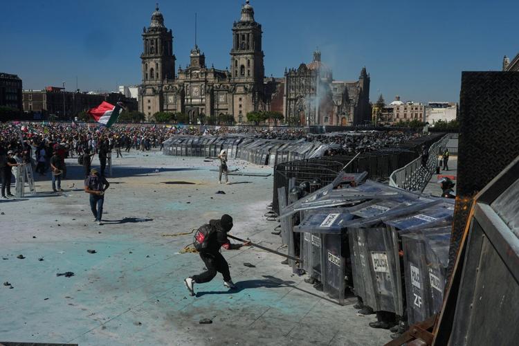 Protest inspired by 'Gen Z' movement draws few young people in Mexico and many government critics