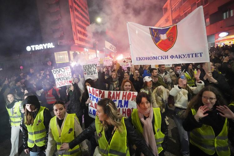 Serbia's striking students and populist president to hold parallel rallies as tensions spike
