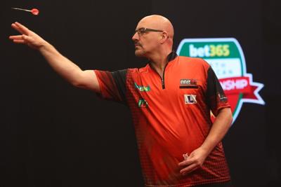 ��ɫtv Jim (The Gentleman) Long looks forward to world darts' biggest stage