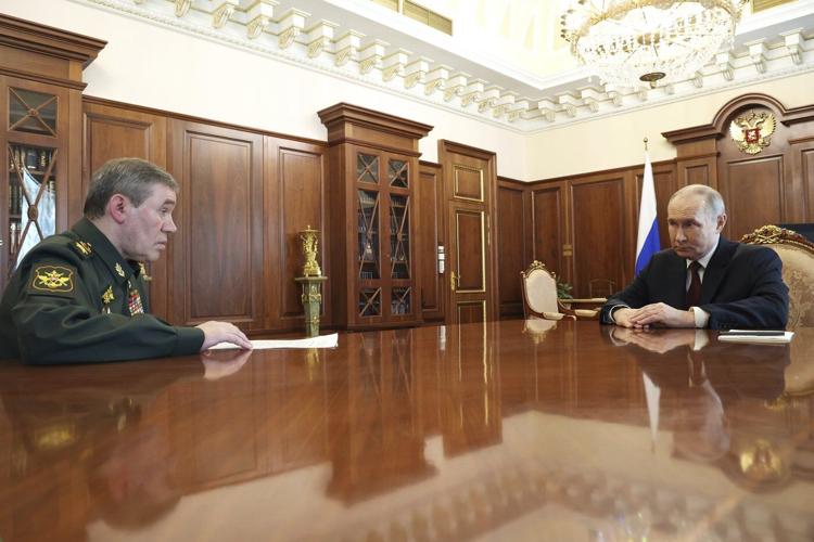 Putin announces an Easter ceasefire as Russia and Ukraine swap hundreds of POWs