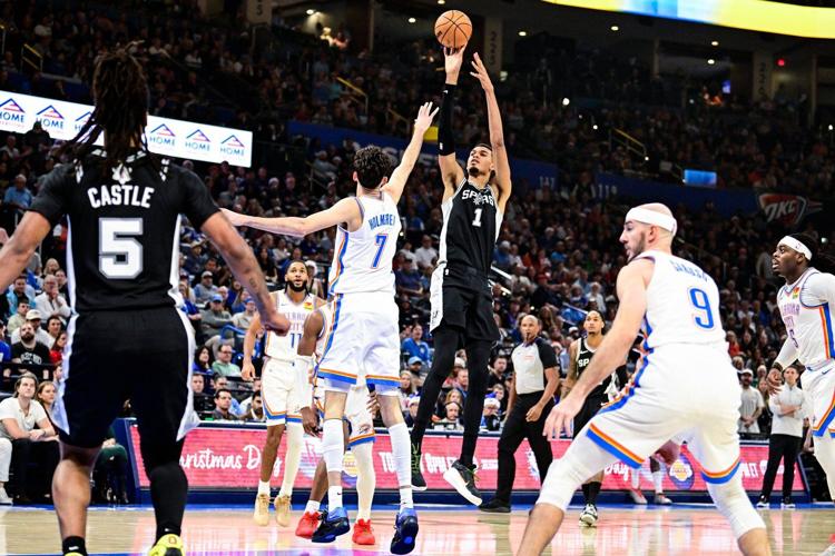Spurs beat Thunder 117-102 for 3rd win over defending NBA champs in 2 weeks