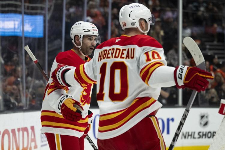 Huberdeau scores in overtime to give Flames 3-2 win over Ducks