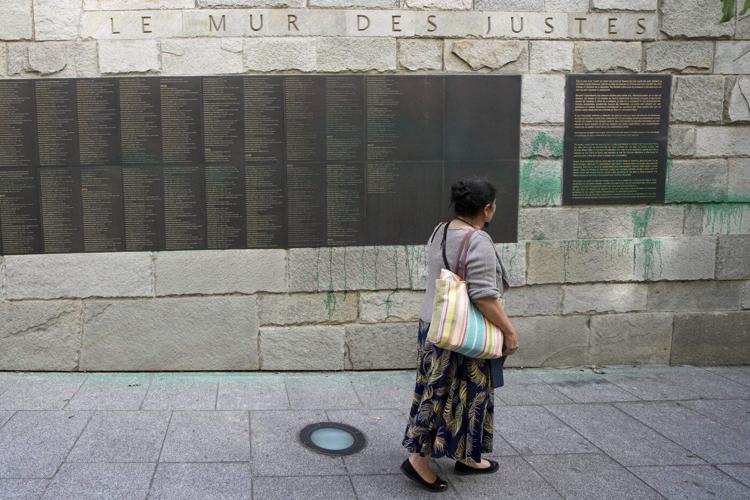 Paris probes antisemitic vandalism targeting synagogues and a Holocaust memorial