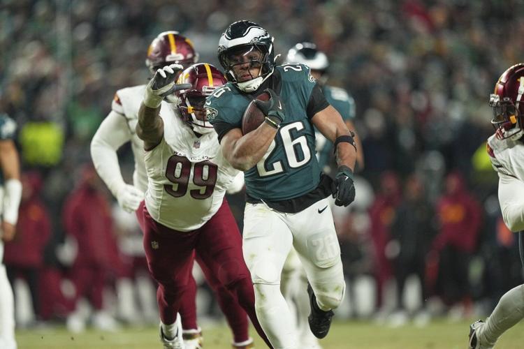 Hurts, Barkley each rush for 3 TDs to help Eagles reach Super Bowl with 55-23 win over Washington