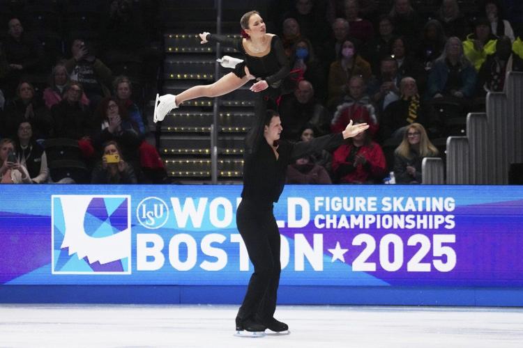 World figure skating championships pause to remember those who died in plane crash