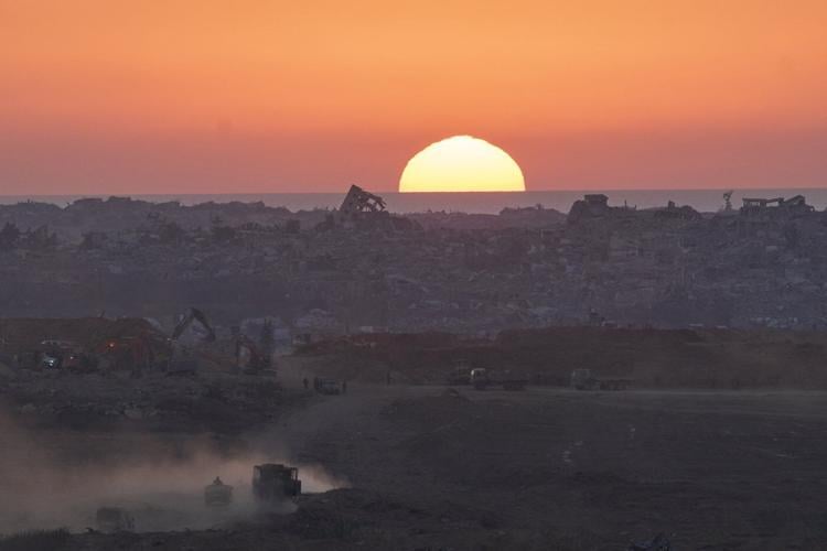 5 Israeli soldiers killed overnight in northern Gaza and 18 dead in Israeli strikes