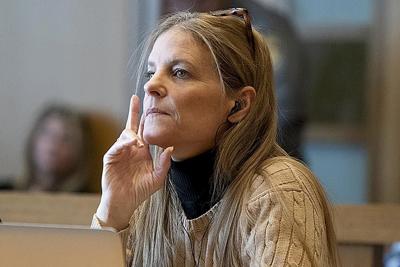 Judge dismisses juror who compared Connecticut missing mom case to the 'Gone Girl' plot