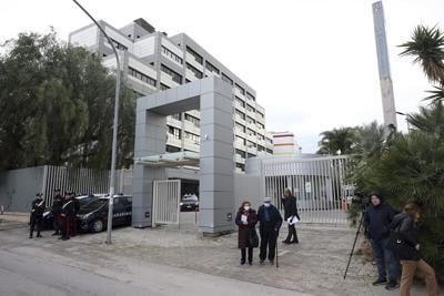 Fugitive's arrest like a 'quake,' but Mafia very resilient