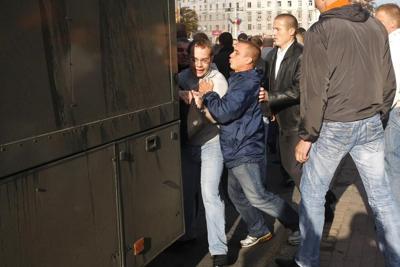 Belarus arrests well-known analyst as crackdown on opposition continues